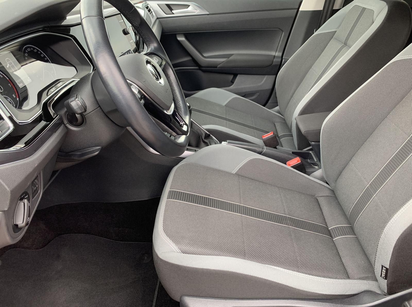 Fahrzeugabbildung Volkswagen Polo 1.0 TGI*Highline*Navi*Cam*ACC*SHZ*MFL*