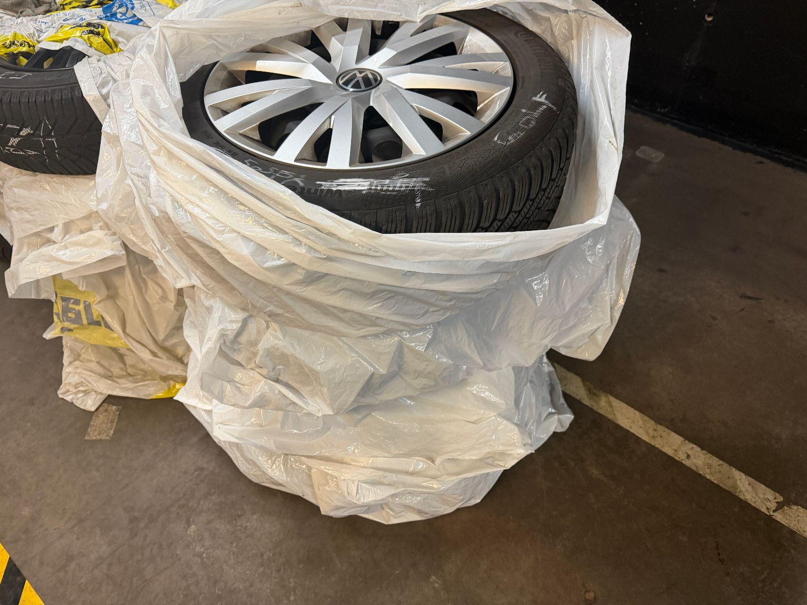Fahrzeugabbildung Volkswagen Golf Sportsvan VII Lounge /AUTOMATIK/ACC/SHZ/
