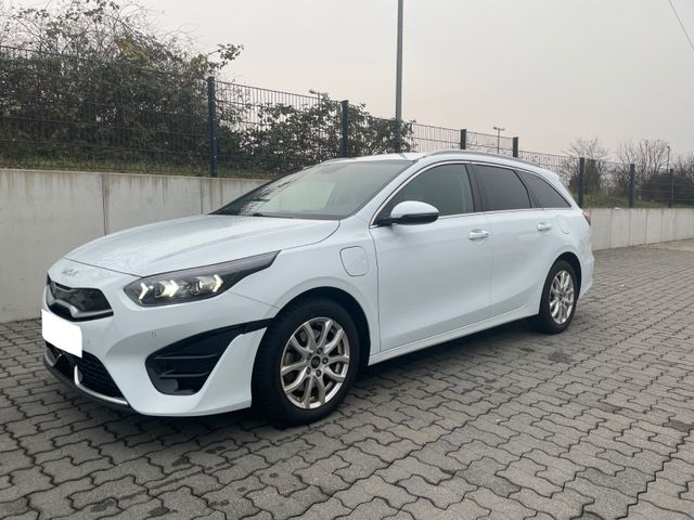 Kia Ceed SW 1.6 PHEV Vision Nav*Led*ACC*Kam*Virtu*17