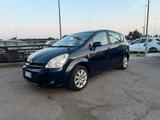 Toyota Corolla Verso 2.0 16V D-4D Sol - Toyota Corolla Verso Sol mit Diesel-Antrieb