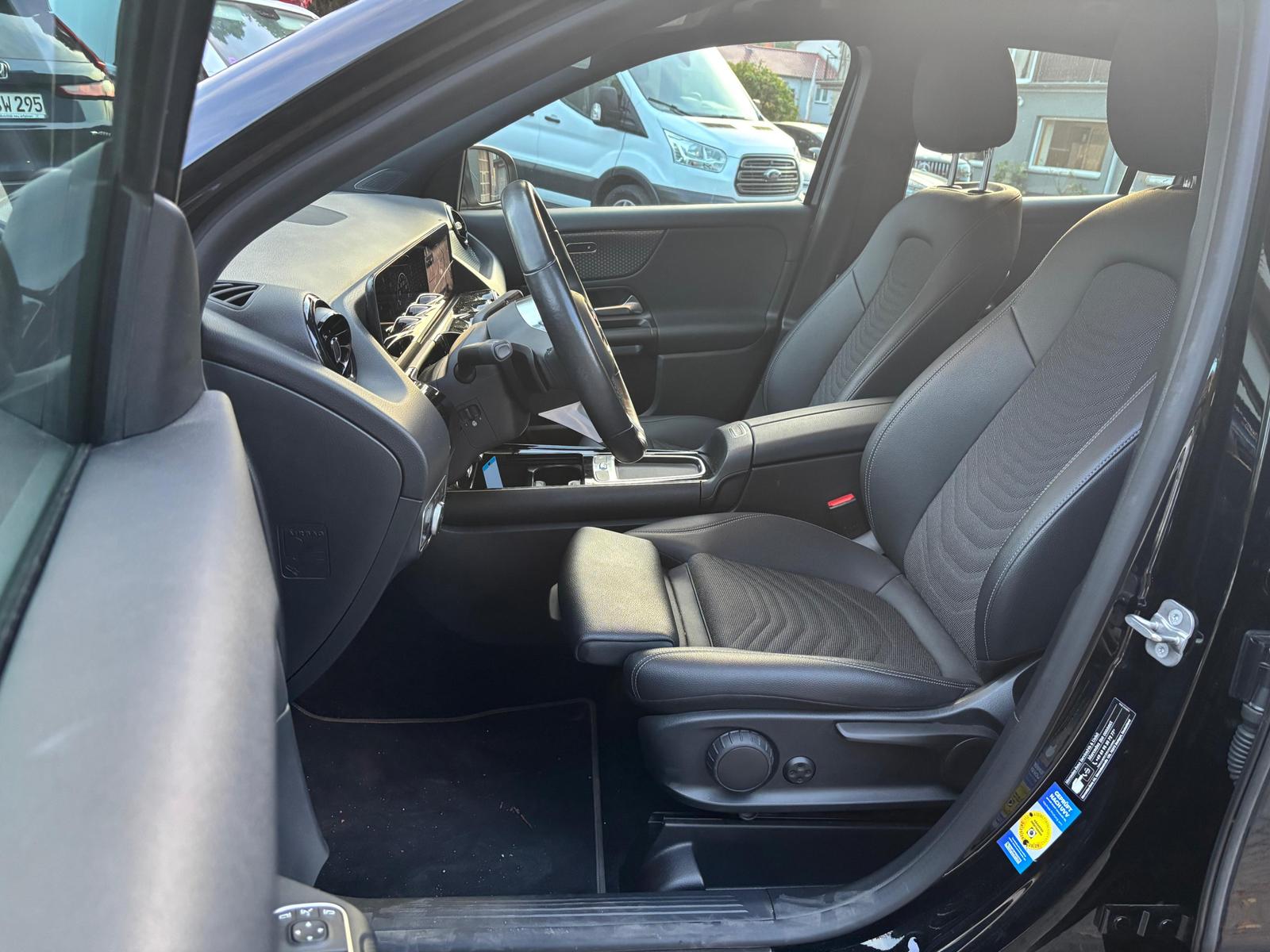 Mercedes-Benz GLA 7G LED+MBUX+VIRT+SHZ+KAM+T-LEDER+NAV+DAB, миниатюра 10
