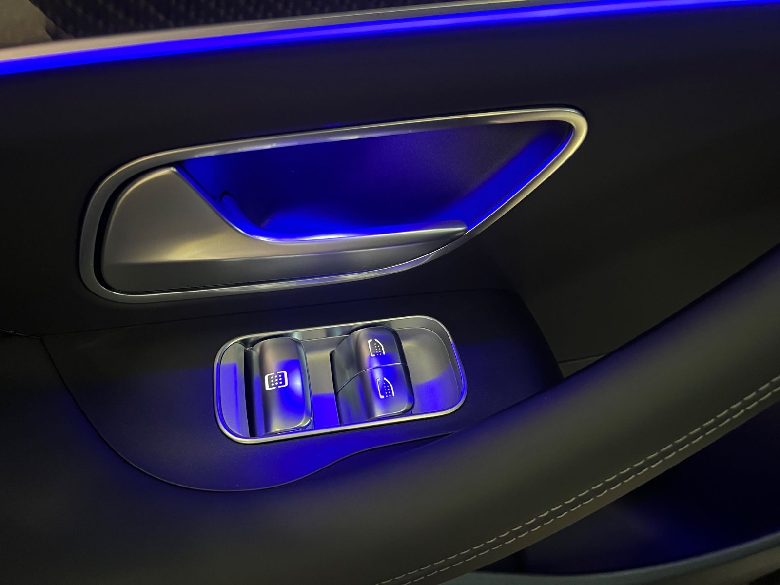 Fahrzeugabbildung Mercedes-Benz GLS 63 AMG 4 Matic*CARBON*3D BURMESTER*NEUWERTIG