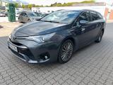 Toyota Avensis 2,0-l-D-4D Business Ed. Touring Sports - Toyota Avensis: Business