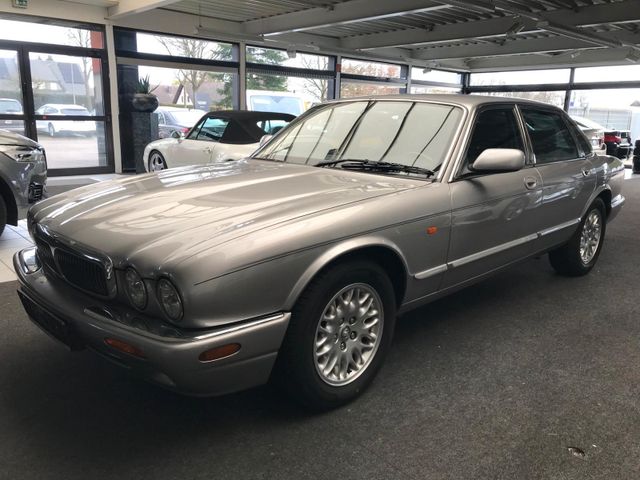 Jaguar XJ8 3,2  V8 Executive Tüv Neu!! Tausch / Inzahl.