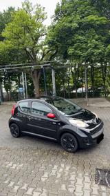 Peugeot 107 Tüv neu, Bremsen neu, Klima, N... - gebrauchte Peugeot 107 aus dem Jahr 2011
