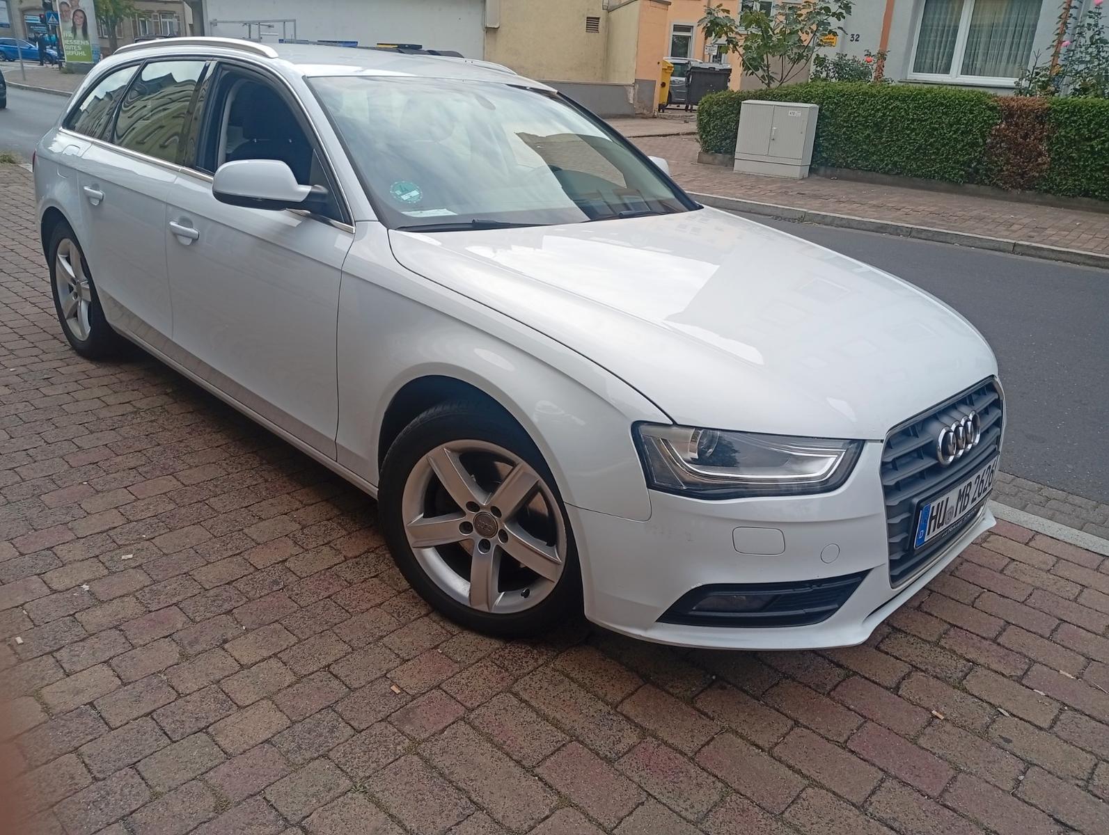 Audi A4 Avant Attraction XENON NAVI PDC EU6