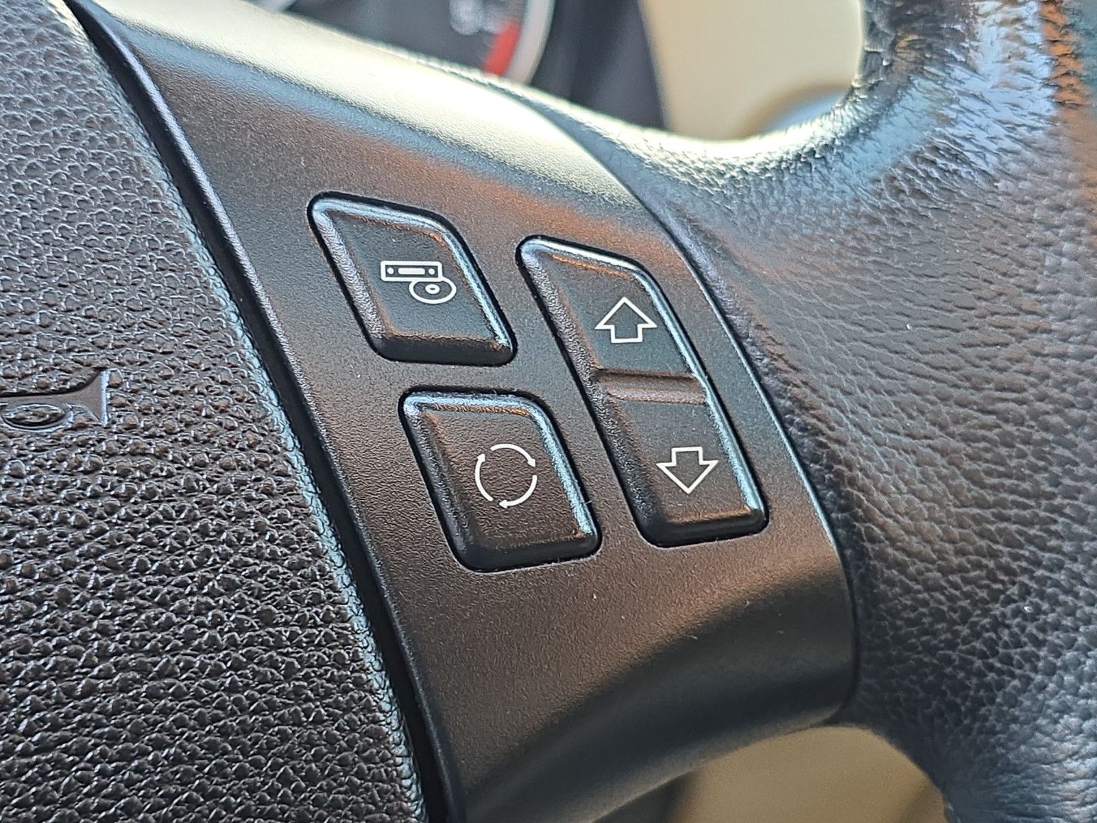 Fahrzeugabbildung BMW X1 25 d xDrive Automatik Leder Klima Navi PDC