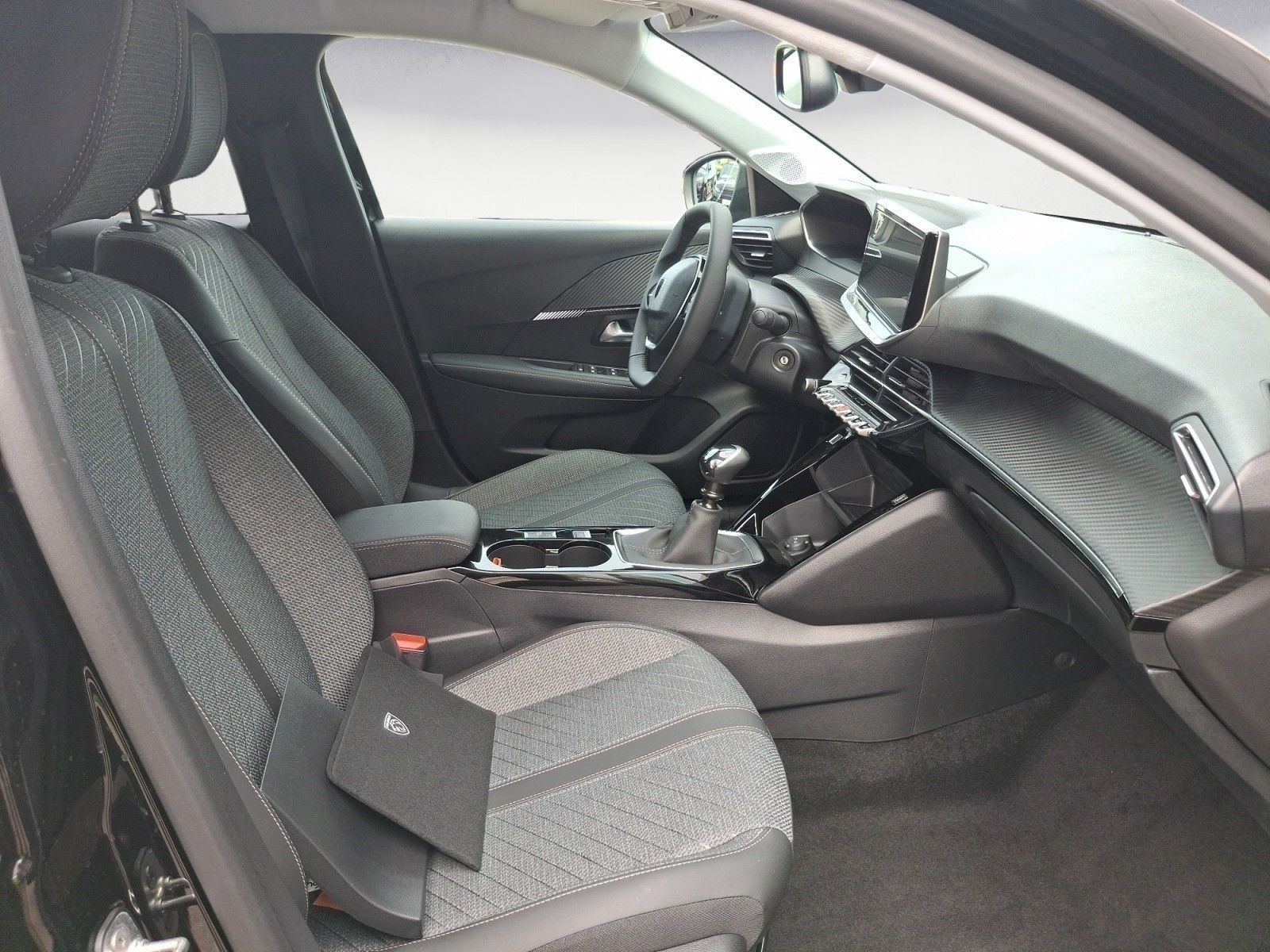 Peugeot 208 - Bild 10