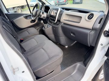 Renault Trafic - 11