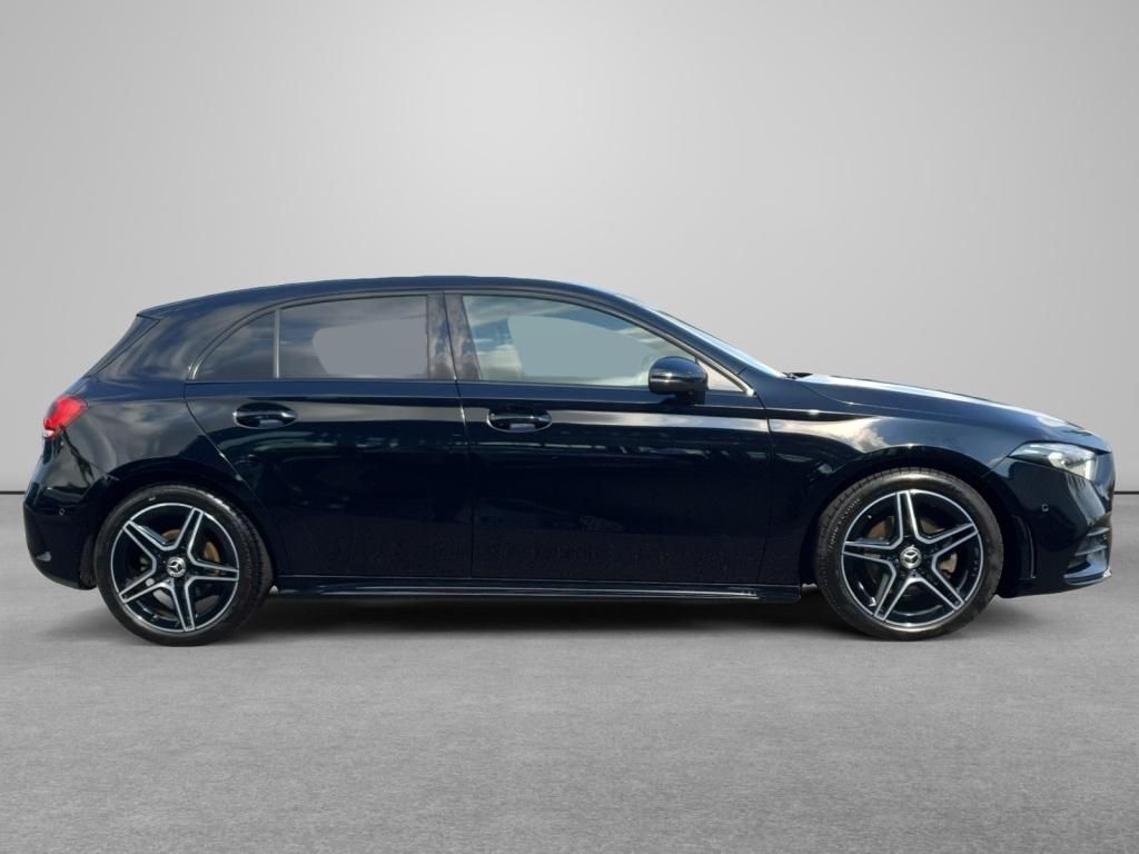 Fahrzeugabbildung Mercedes-Benz A 200 Advanced AMG Line (EURO 6d) Navi*KeyLess
