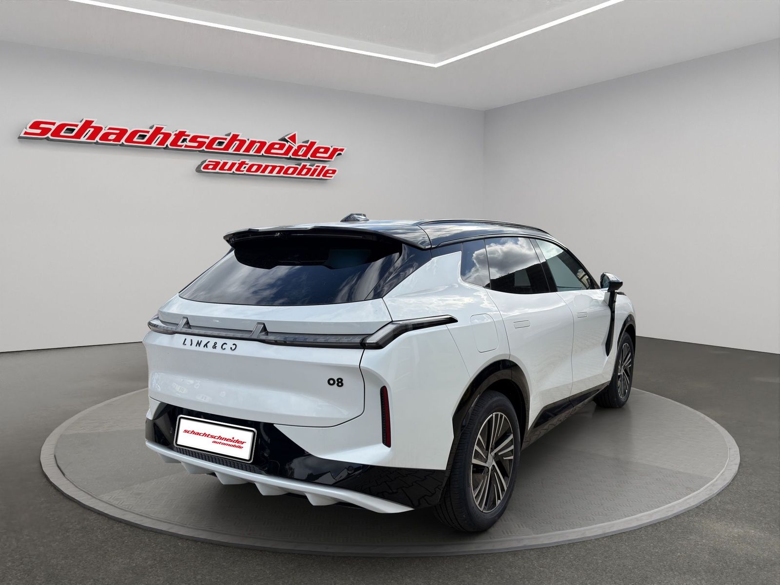 Lynk & Co 08