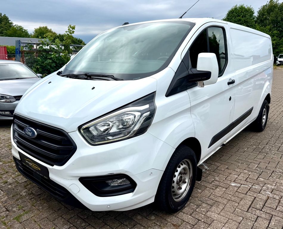 Image of Ford Transit Custom