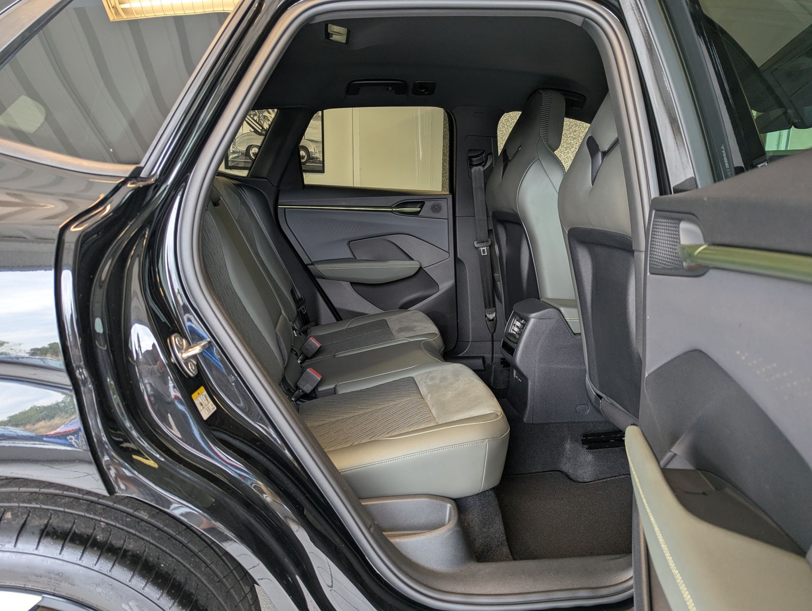 Fahrzeugabbildung CUPRA Terramar 1.5 eTSI Tribe Sennh Matrix HUD AHK 20