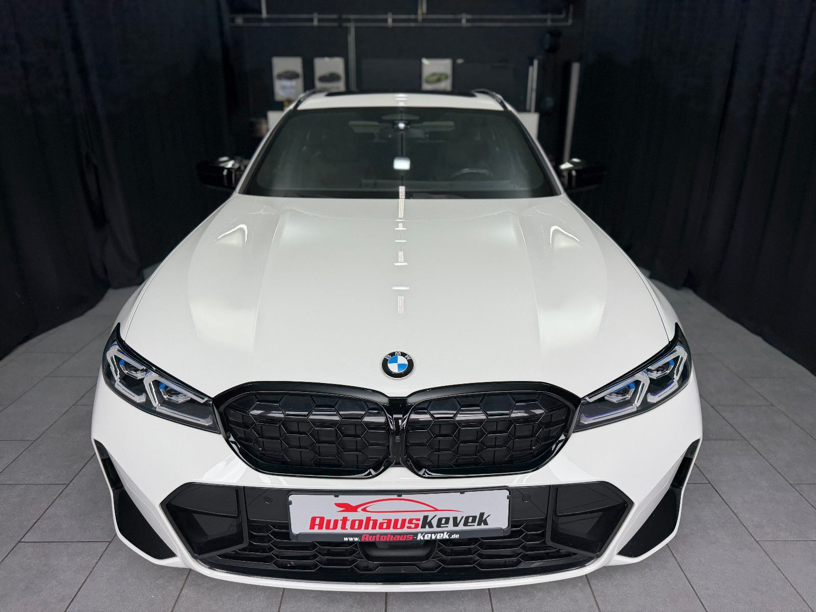Fahrzeugabbildung BMW M340i xDrive Touring LCI |H/K|360°|PANO|HuD