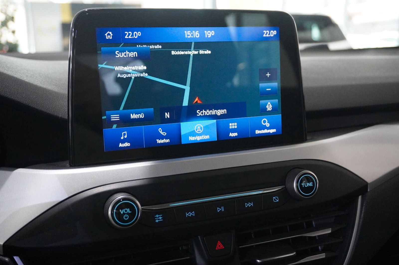 Fahrzeugabbildung Ford Focus Lim. 1.0 COOL & CONN. NAVI/LED/SPORT/SHZ