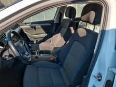 Fahrzeugabbildung Volkswagen Passat Variant 2.0 TDI Business LED KAMERA NAVI