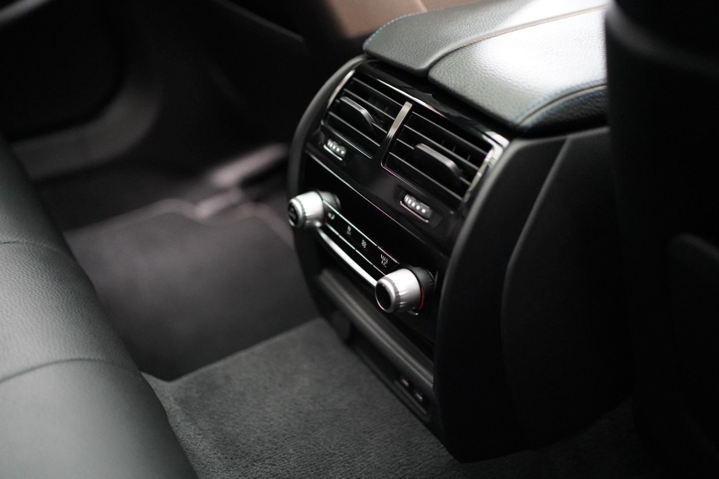 Fahrzeugabbildung BMW 540d xDri M-Sport Laserlicht+Glasdach+Standheiz+
