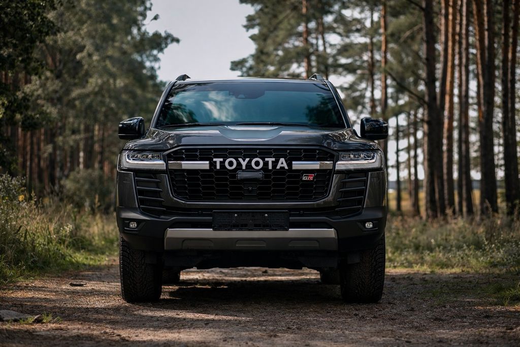 Image of Toyota Land Cruiser