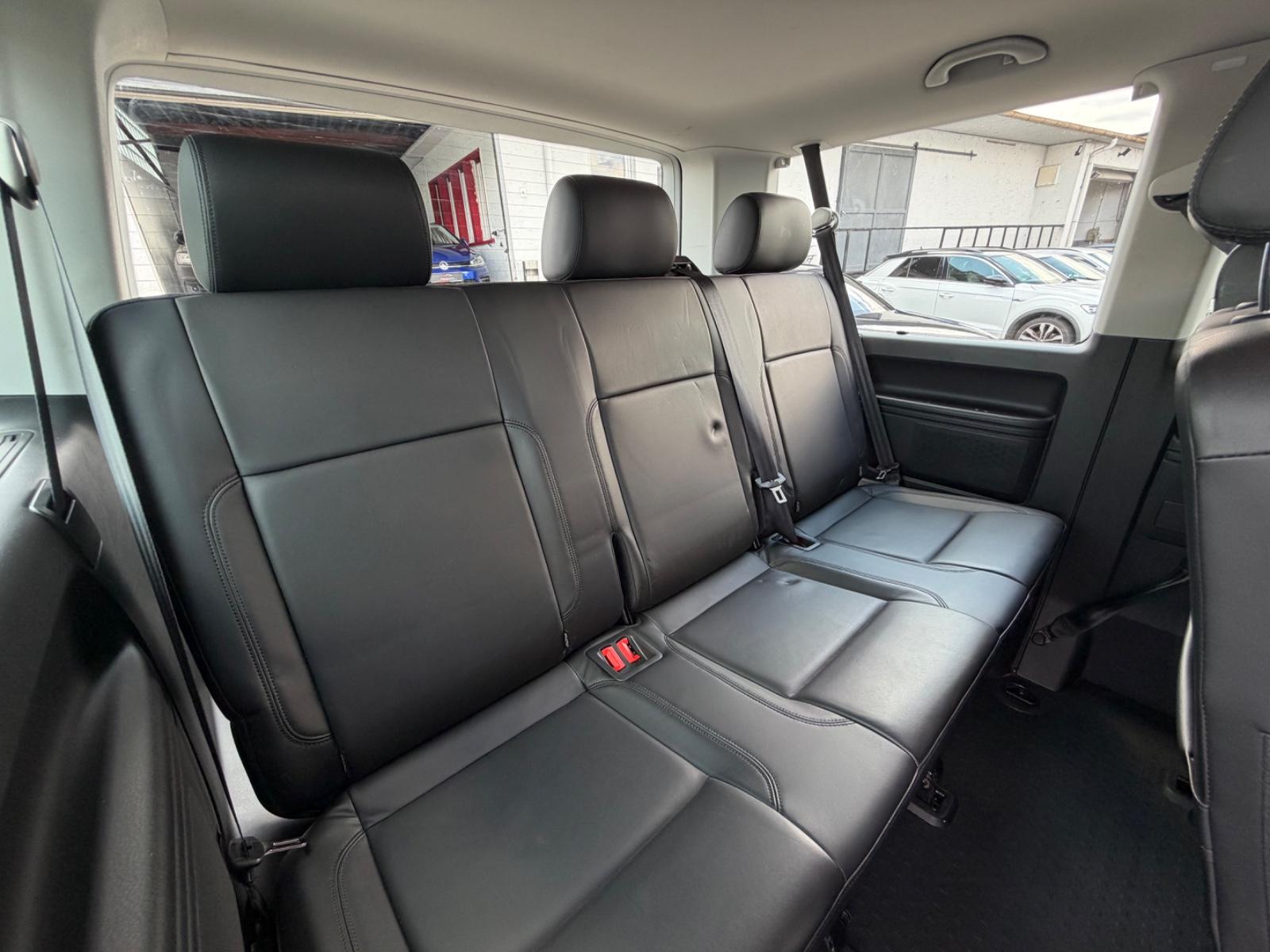 Volkswagen Caravelle T6 2.0 TDI 150 ch Comfortline 9 Places / Cuir / Caméra