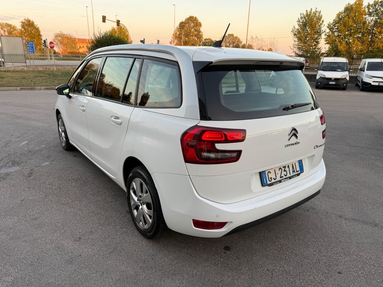 Citroën Citroen Grand C4 SpaceTourer 1.5 130 CV 7 POSTI imagem 3
