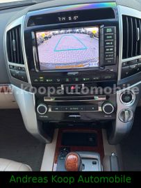 Toyota Land Cruiser - 10