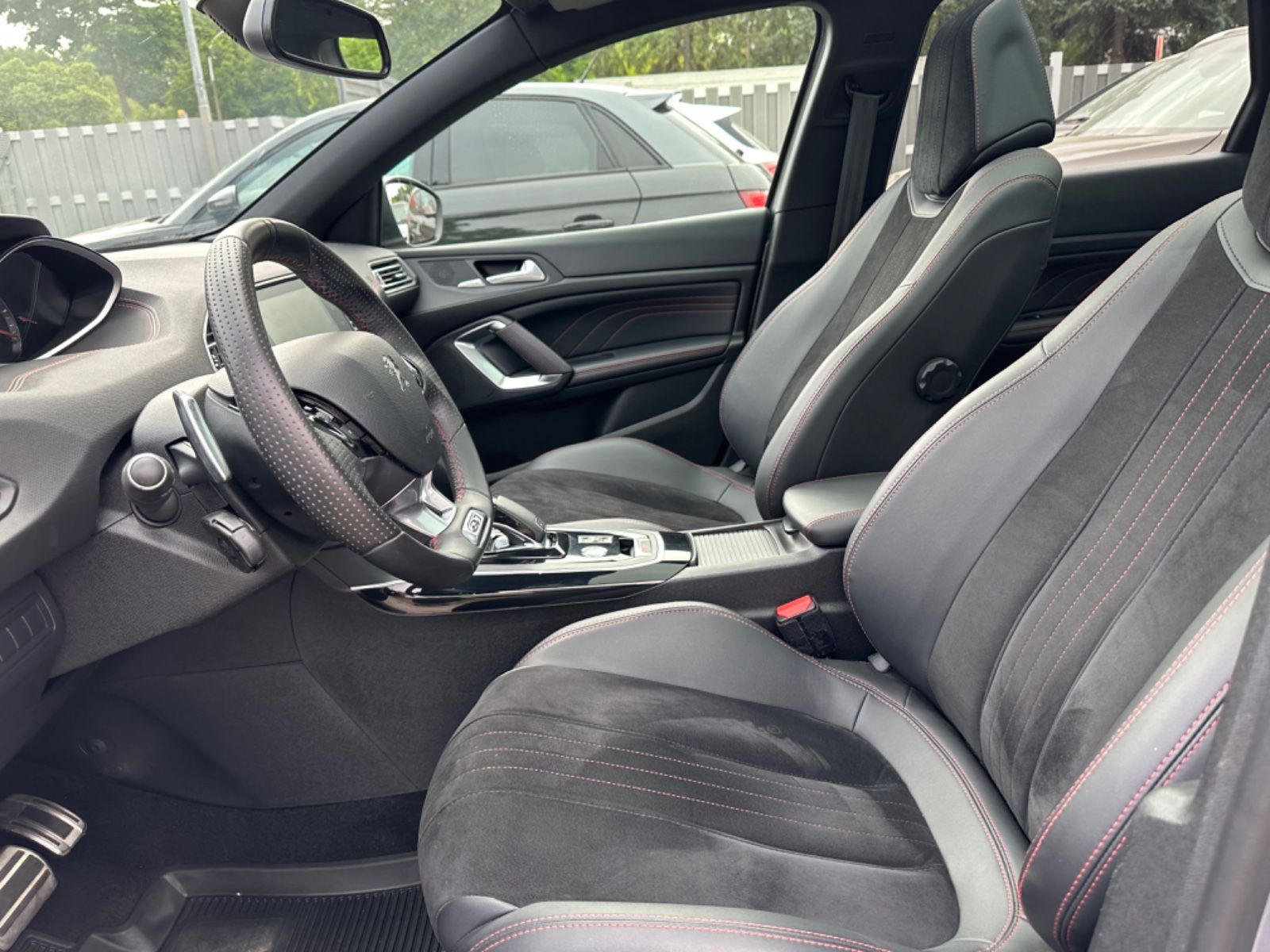 Fahrzeugabbildung Peugeot 308 2.0 SW GT Blue-HDI*Navi*Panorama*LED*Sound*