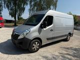 Opel Movano B Kasten/Kombi HKa L2H2 3,3t - silberne Opel Movano