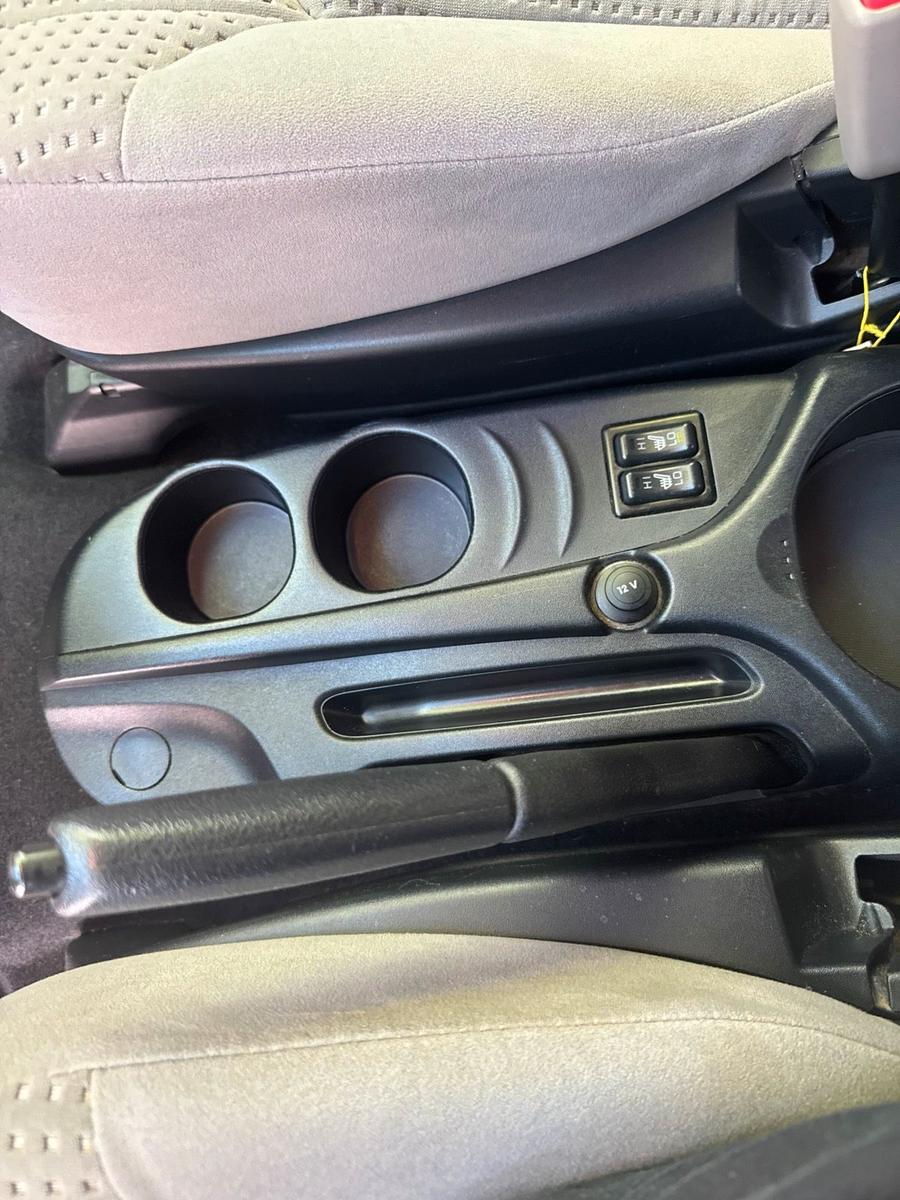 Mitsubishi Grandis 2005 — photo 15
