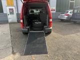 Volkswagen Caddy Life-Rollstuhlrampe - gebrauchte VW Caddy aus dem Jahr 2008