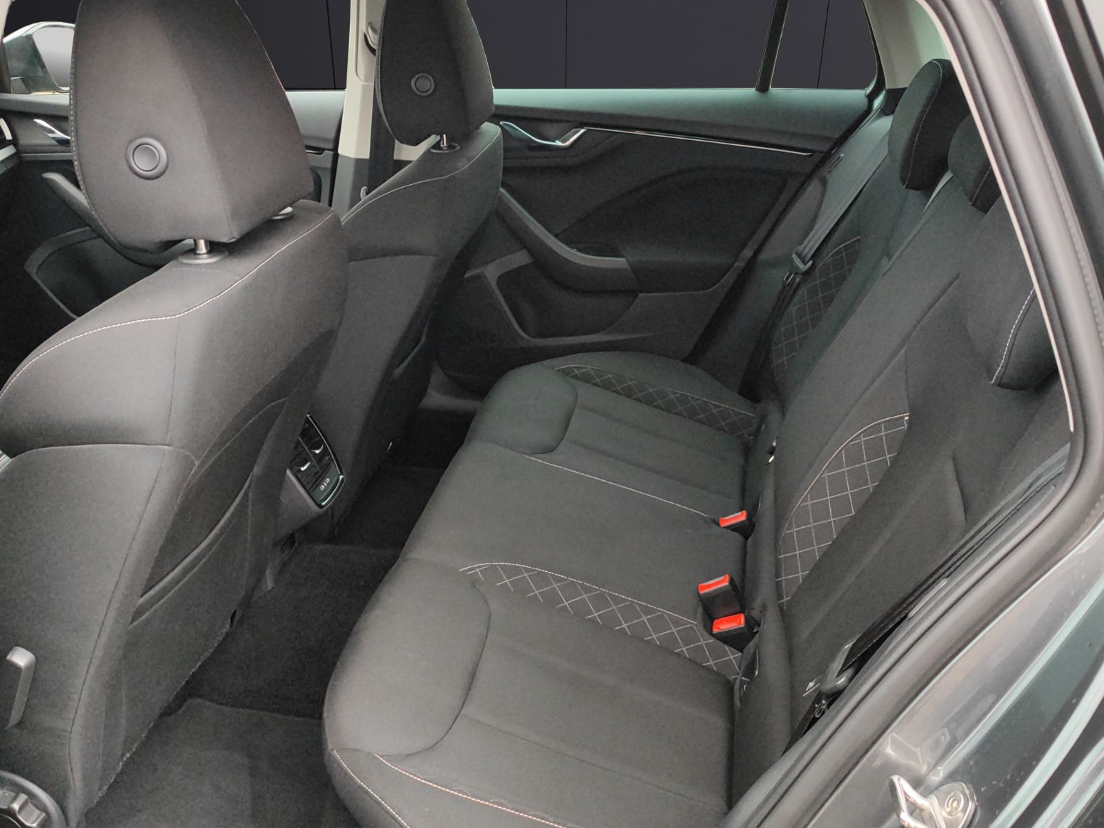 Fahrzeugabbildung SKODA Kamiq Ambition*Apple CarPlay*Chrom Paket*Tepomat