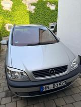 Opel Zafira 1.8 16V Elegance Elegance - Opel Zafira Elegance mit Benzin-Antrieb