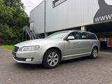 Volvo V70 Kombi Kinetic - silberne Volvo V70