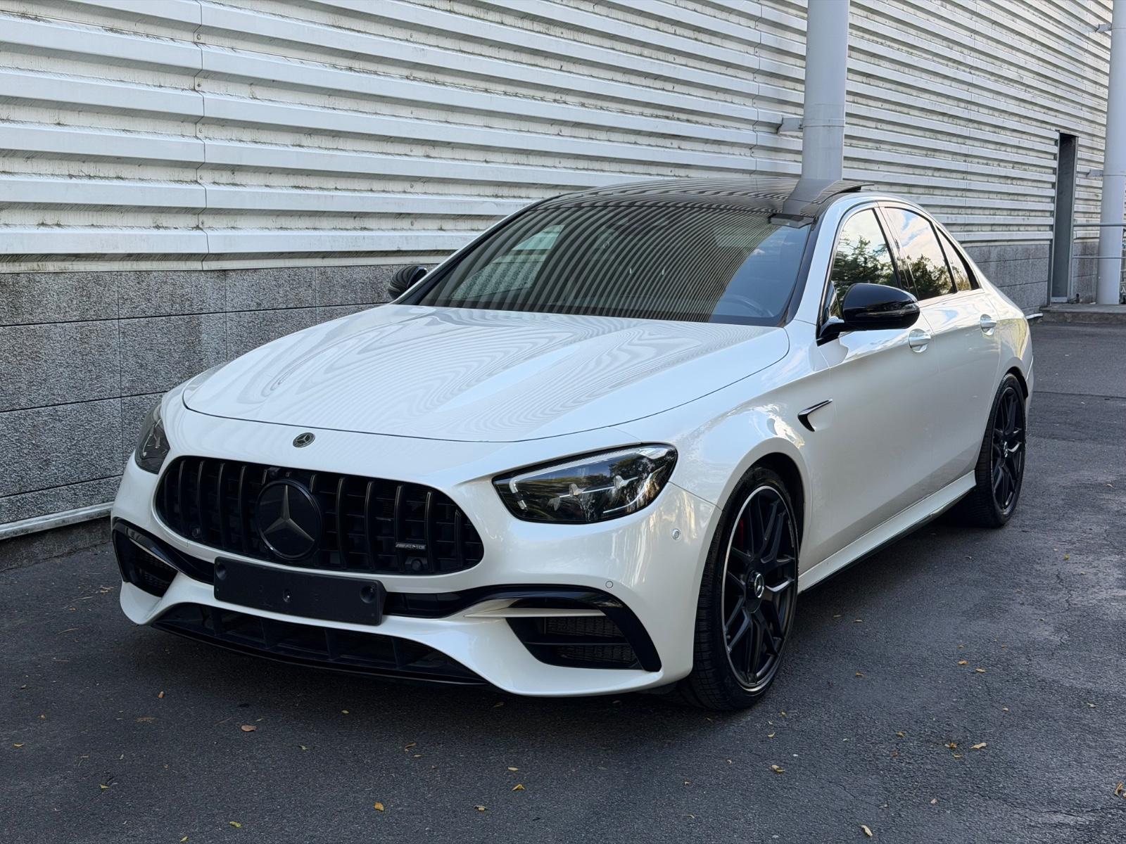 Mercedes-Benz E 63 AMG