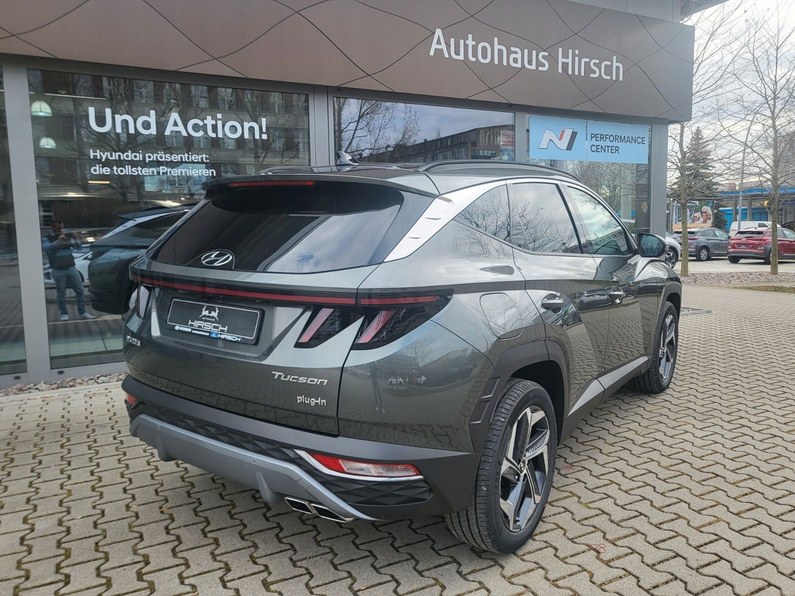 Fahrzeugabbildung Hyundai TUCSON 1.6 T-GDI PHEV 4WD TREND ASSI KRELL el.He