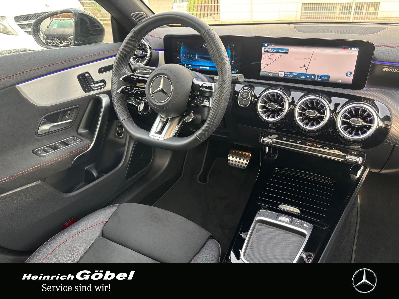 Fahrzeugabbildung Mercedes-Benz AMG CLA 35 4M PANO*BURMESTER*DISTRONIC*MEMORY*