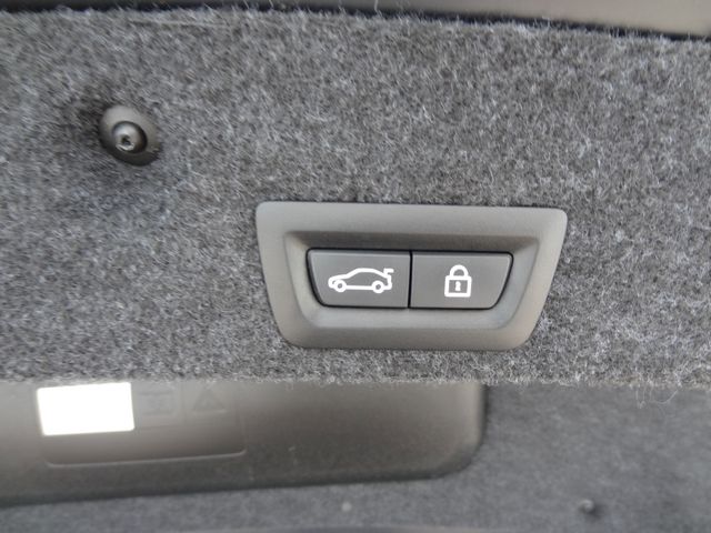 Fahrzeugabbildung BMW 535i xDrive/M-Paket/1.Hd/HUD/GSD/Soft/StH/