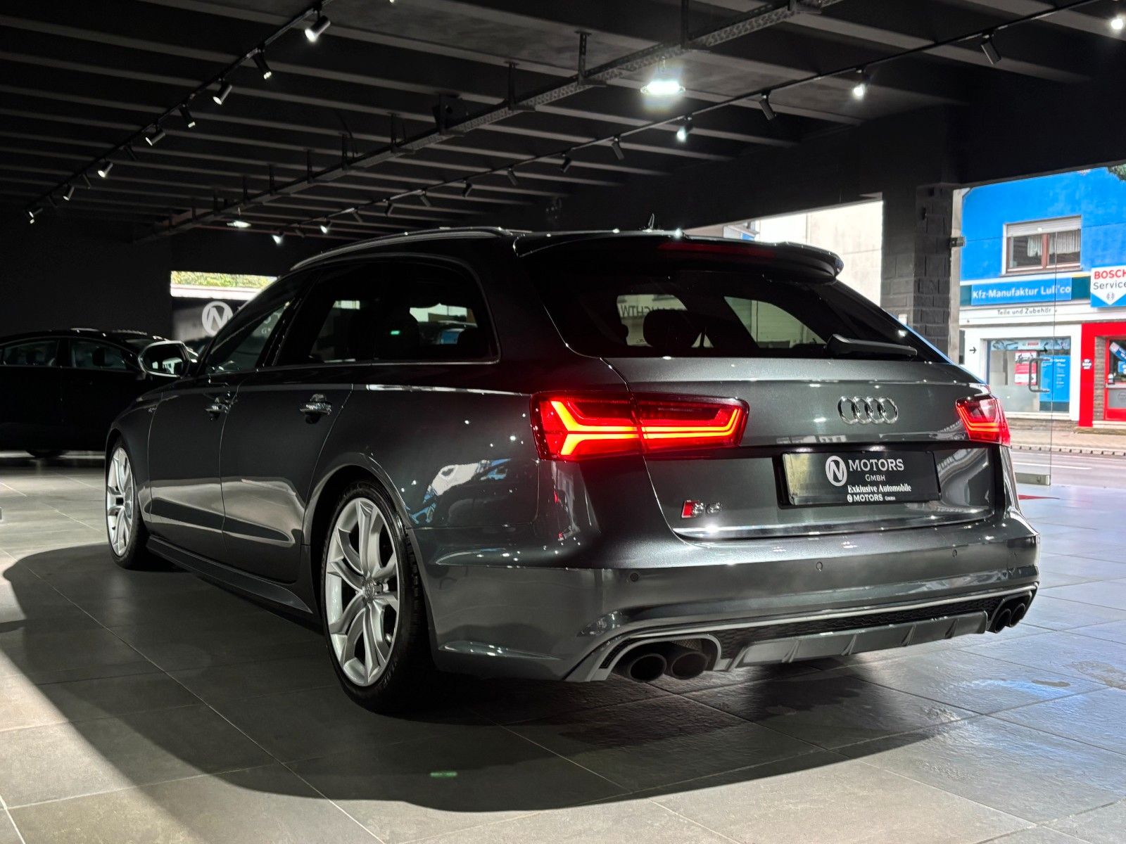 Fahrzeugabbildung Audi S6 Avant 4.0 TFSI *Panorama*Memory*K-Entry