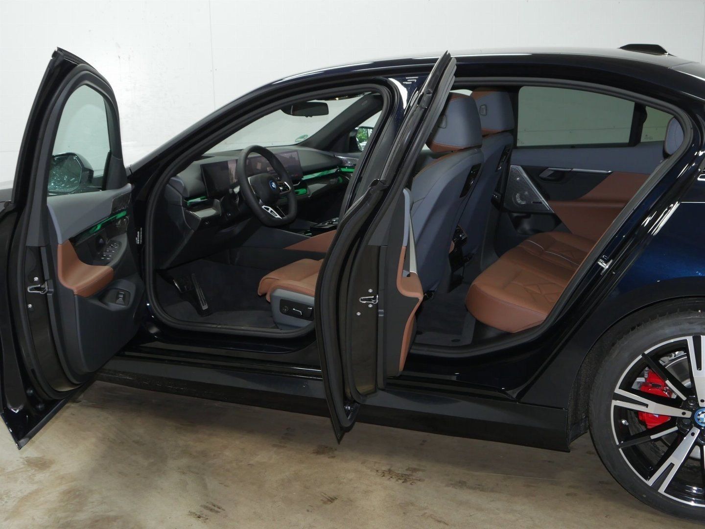 Fahrzeugabbildung BMW i5 xDrive40 M Sportpaket pro, aktive Sitzbelüftu