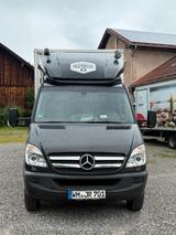 Mercedes-Benz Sprinter Sattelzug mit Kühlanhänger - Ladebordwand Sprinter mit