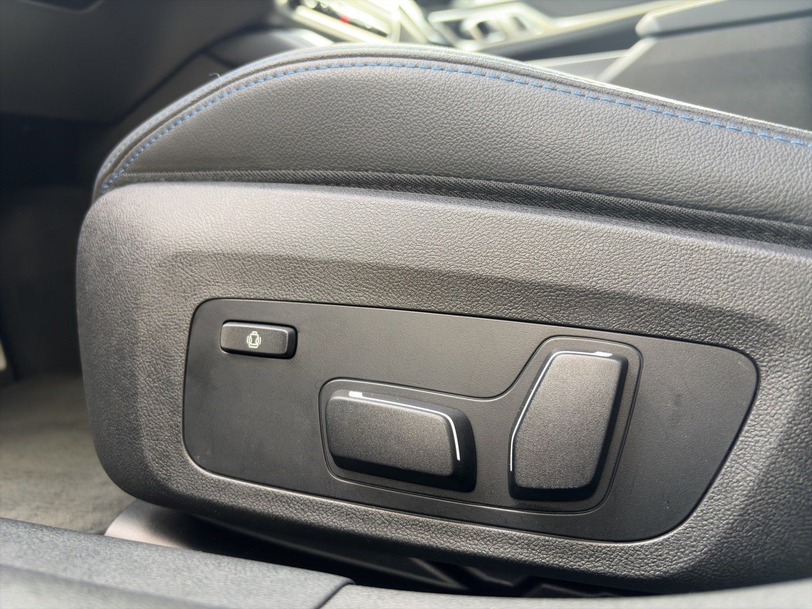 BMW i4 - Bild 21