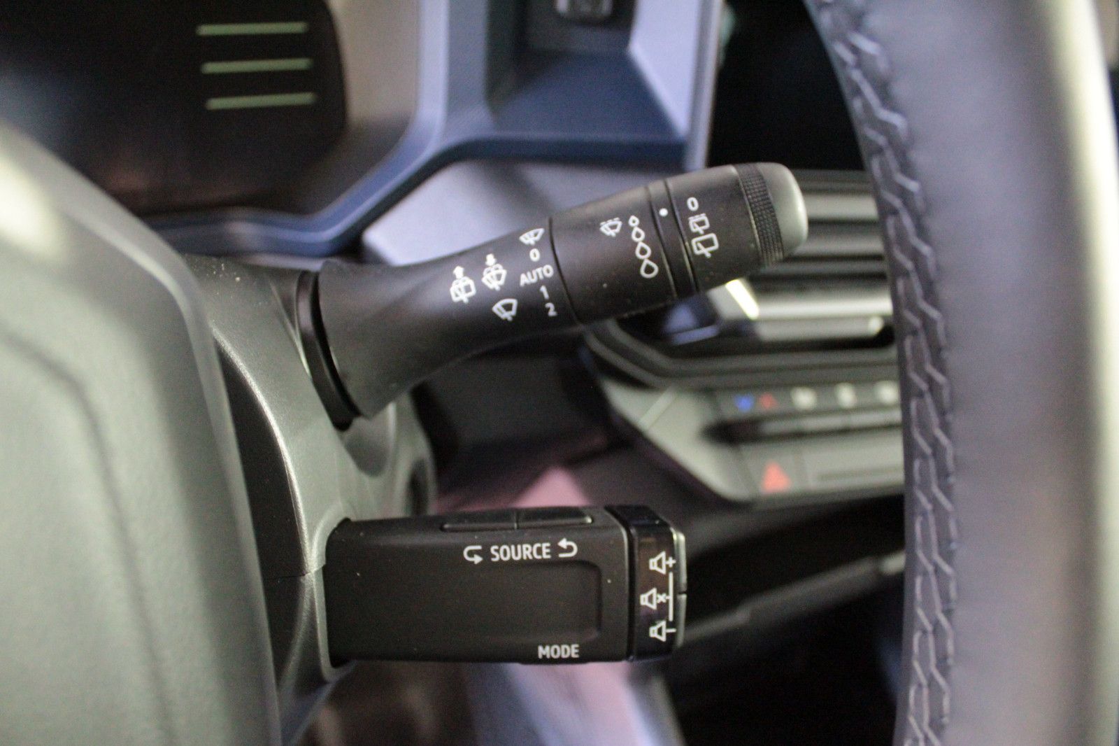 Fahrzeugabbildung Dacia Duster hybrid 140 Expression *Winterpaket*
