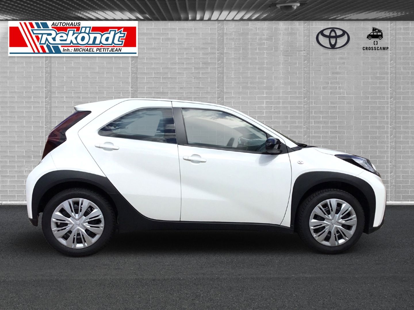 Toyota Aygo X Play RFK KLIMA DAB FSP APPLE ANDROID BT imagem 3
