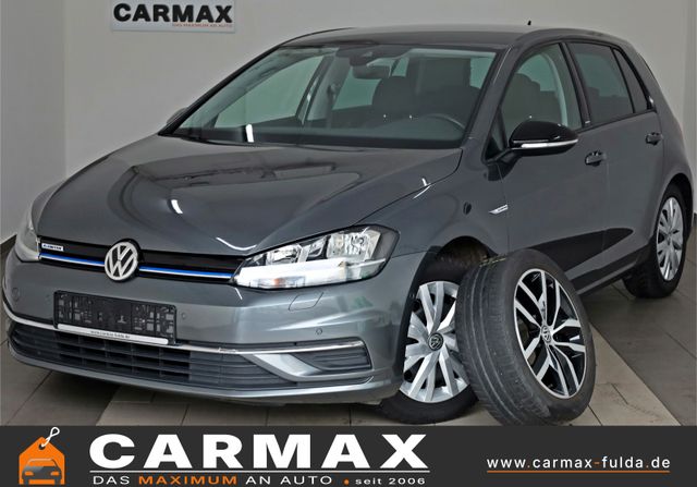 Volkswagen Golf VII Lim. IQ.DRIVE BM Navi,SH,ACC,ParkAssist