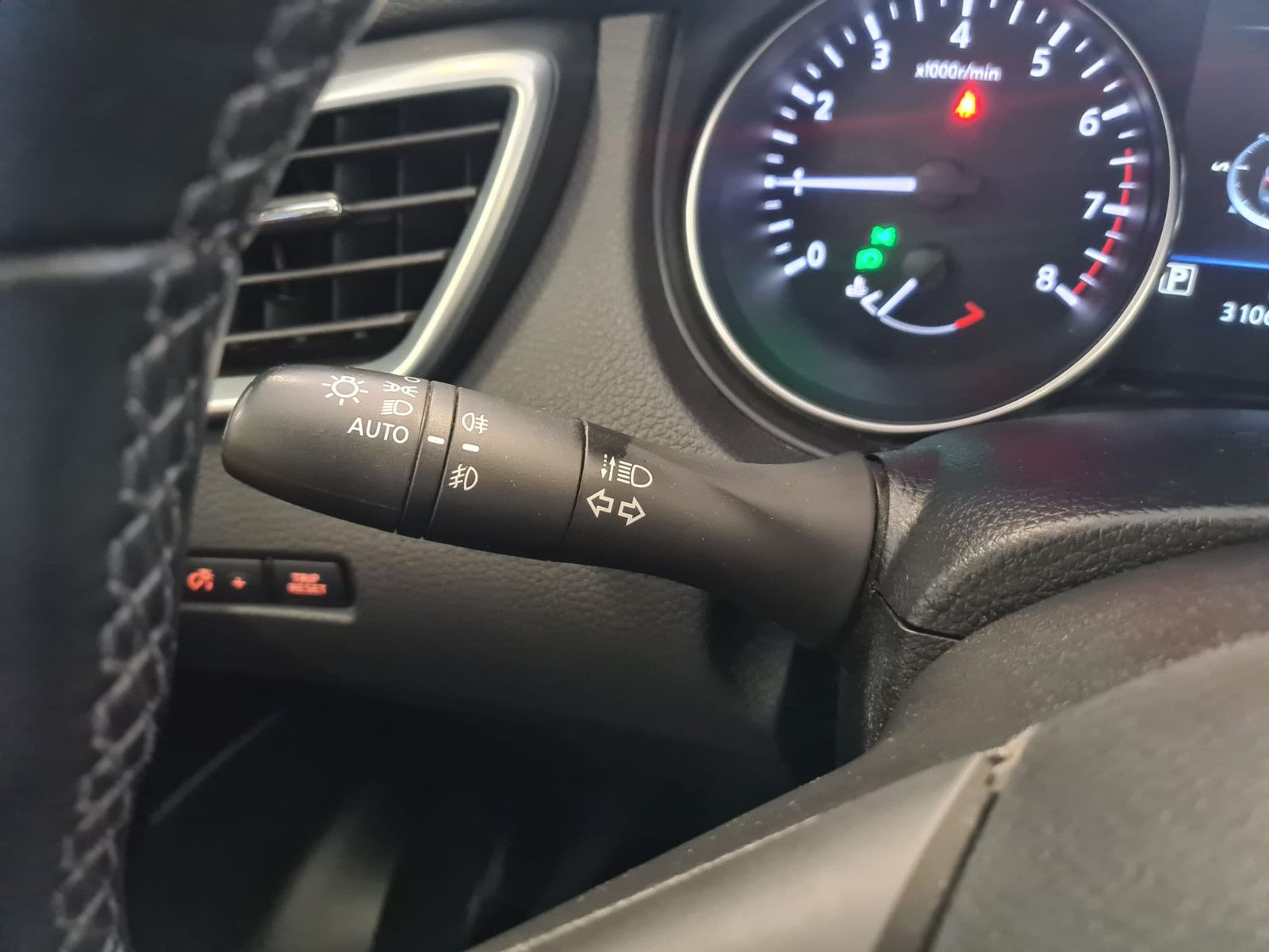 Fahrzeugabbildung Nissan Qashqai Akari / VOLLLEDER / LED / KAMERA