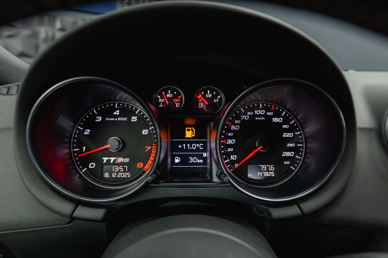 Fahrzeugabbildung Audi 2.5 TFSI TT RS Coupe quattro 6-Gang *Bi-Xenon*