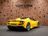Ferrari F8 Spider *LIFT* AFS1*CARBON* Racing Seats * - Ferrari F8 mit Benzin-Antrieb: Automatik