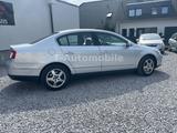 Volkswagen Passat Lim. Highline / 3.Hand / TÜV /Service Neu - Volkswagen Passat aus 2006 mit Diesel-Antrieb