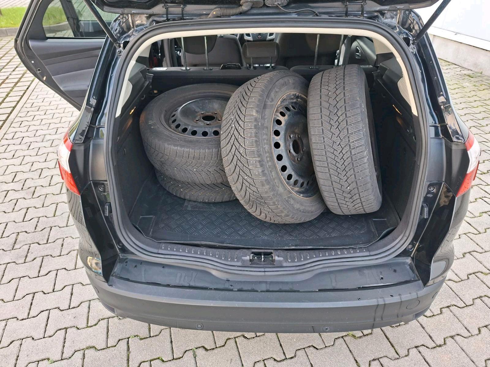 Ford Focus 2013 — photo 8