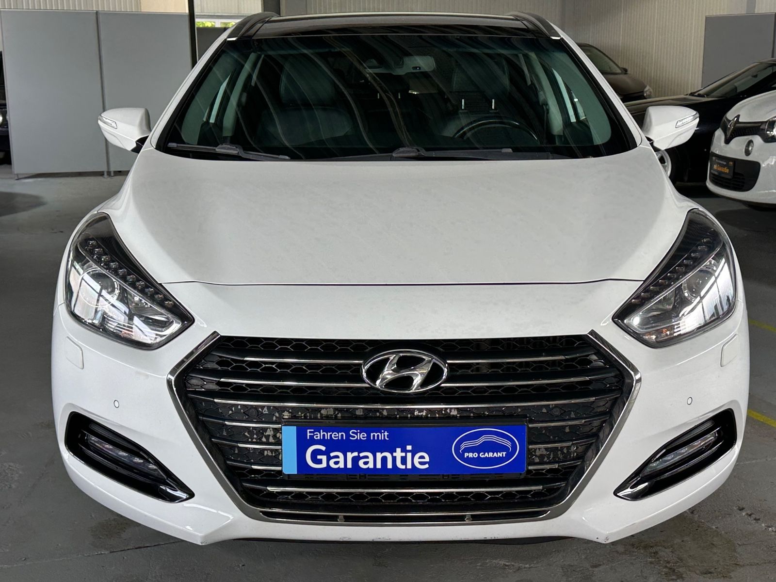 i40 Premium*Navi*Kamera*Heiz&KlimaSitze*ACC