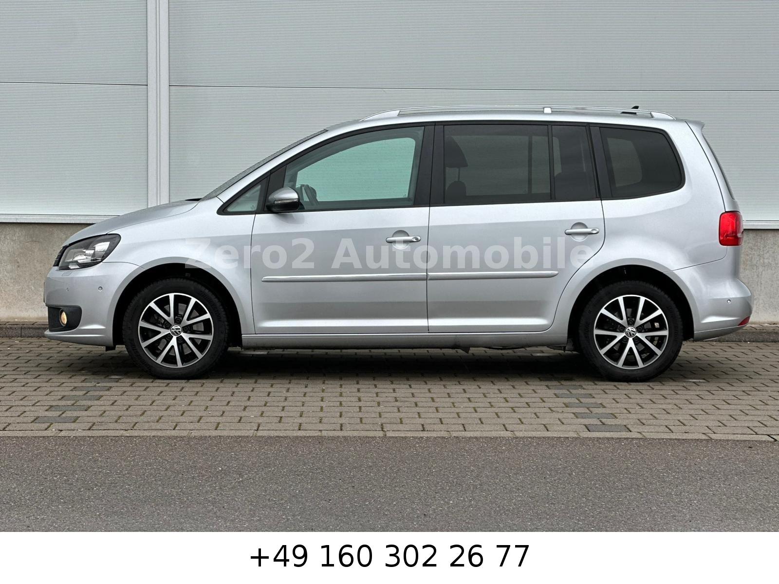 Volkswagen Touran Highline*DSG*LED*Stanheizung*AHK*Panorama